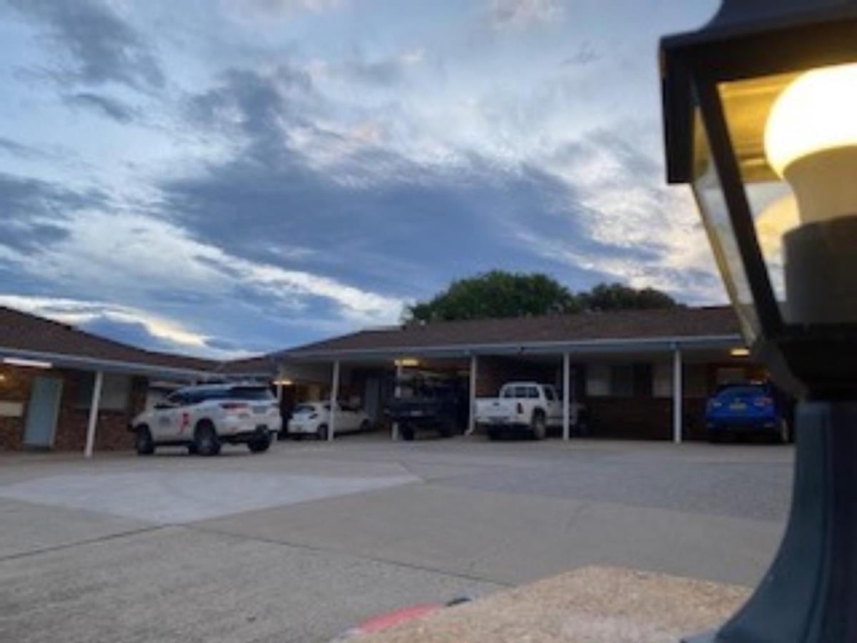 Kinross Inn Cooma Luaran gambar